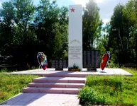 Стела «Вечной памяти воинов, павших в Великой Отечественной войне 1941-1945 гг.» – воинам–фролищенцам, погибшим в Великой Отечественной войне